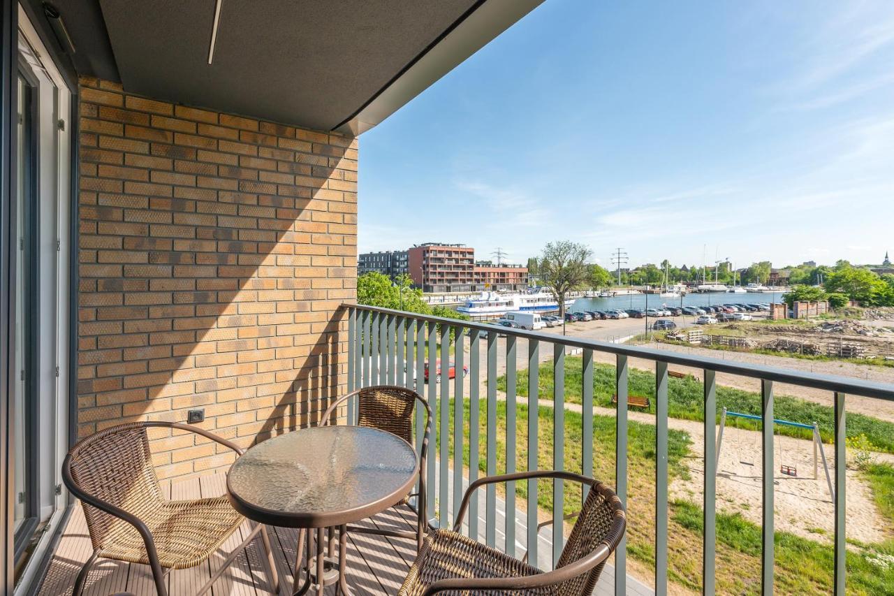 Chlebova - Riverside View Terrace, Free Parking, Gym & Kidsplay By Downtown Huoneisto *