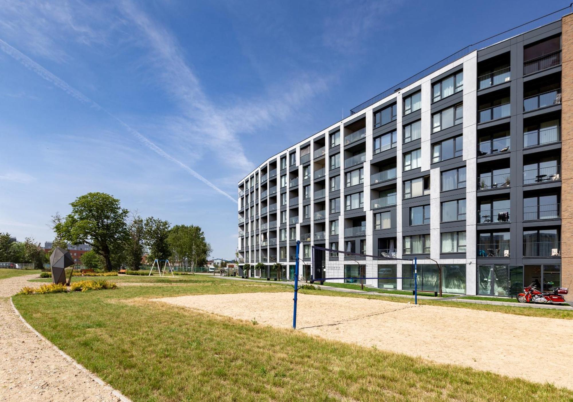Chlebova - Riverside View Terrace, Free Parking, Gym & Kidsplay By Downtown Huoneisto