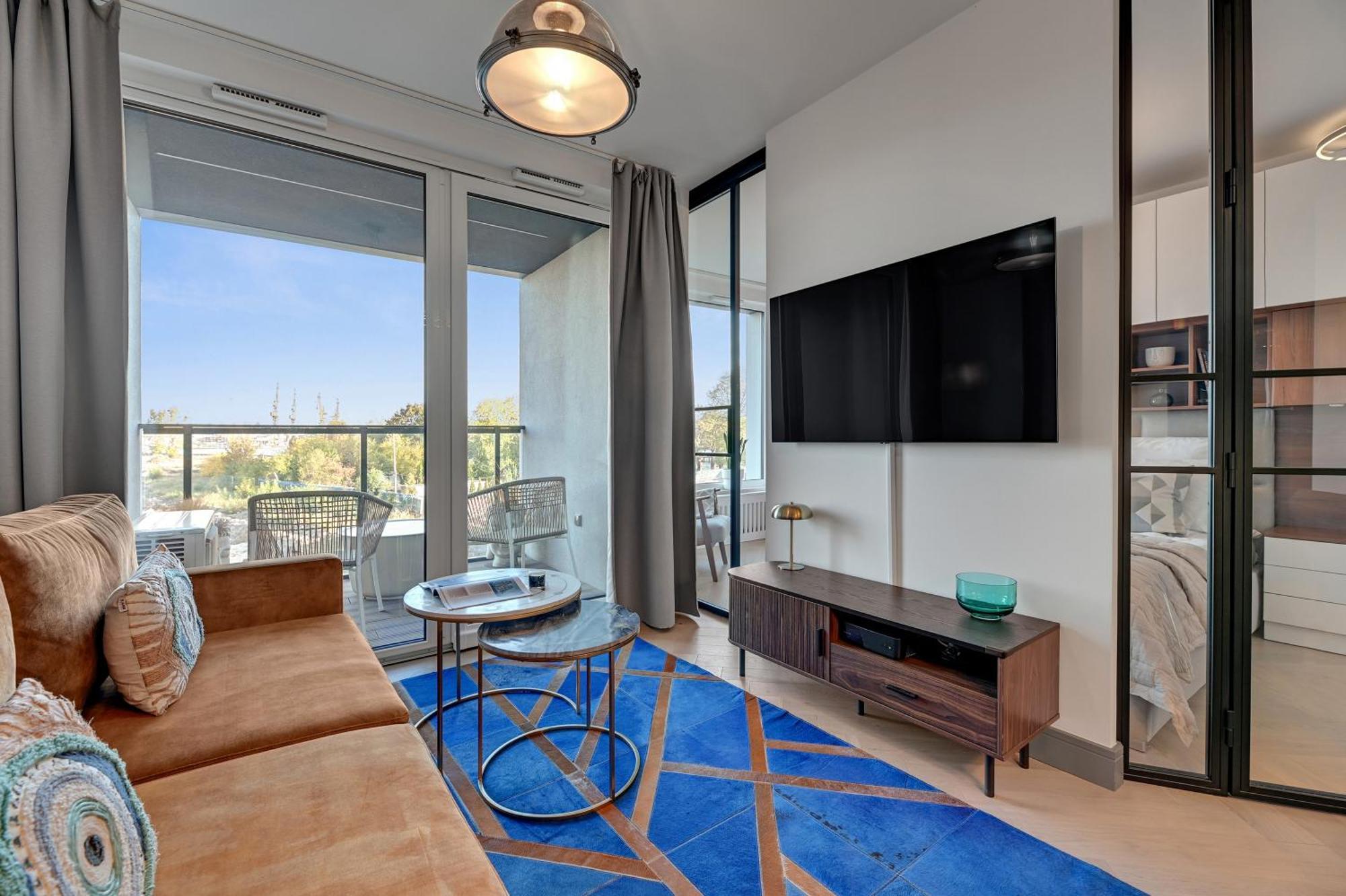 Chlebova - Riverside View Terrace, Free Parking, Gym & Kidsplay By Downtown Huoneisto