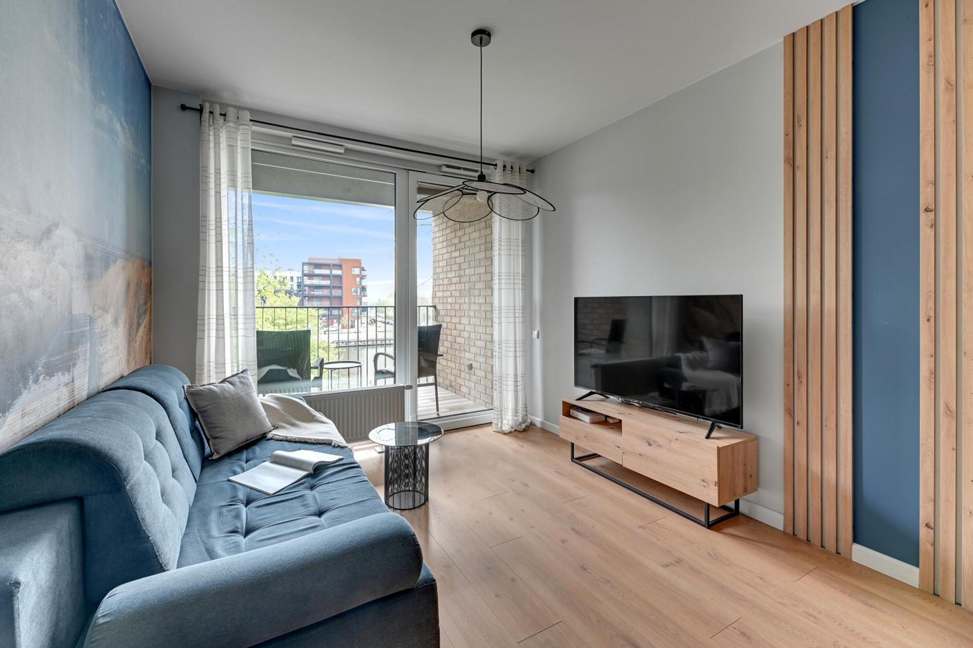 Huoneisto Chlebova - Riverside View Terrace, Free Parking, Gym & Kidsplay By Downtown *