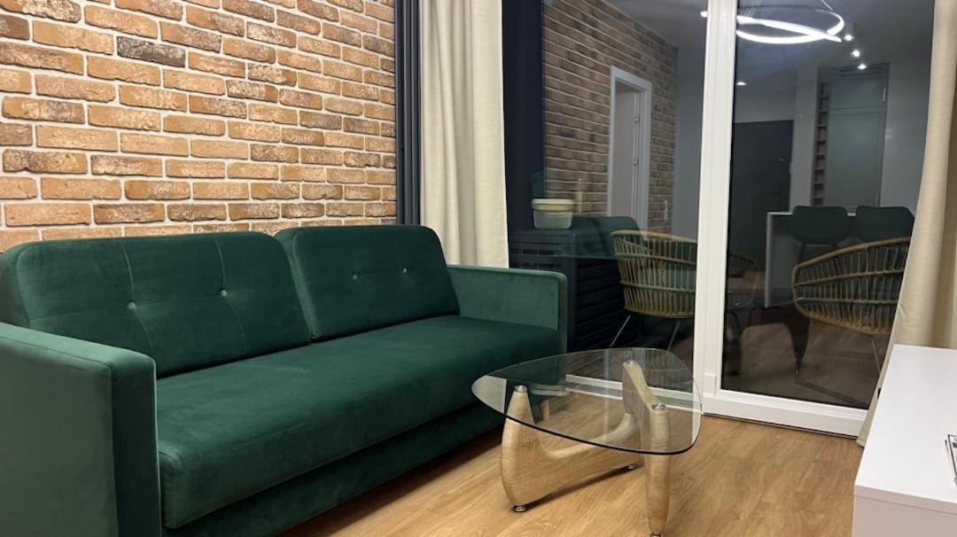 Chlebova - Riverside View Terrace, Free Parking, Gym & Kidsplay By Downtown Huoneisto *