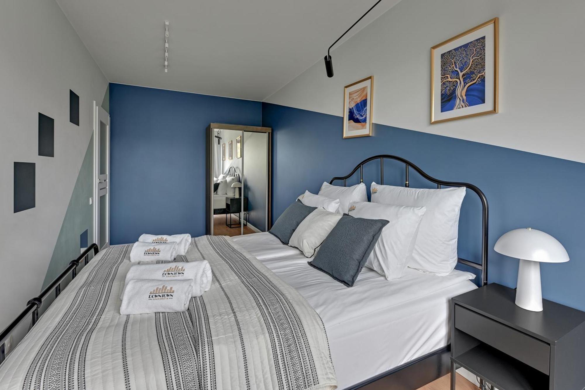 Huoneisto Chlebova - Riverside View Terrace, Free Parking, Gym & Kidsplay By Downtown *
