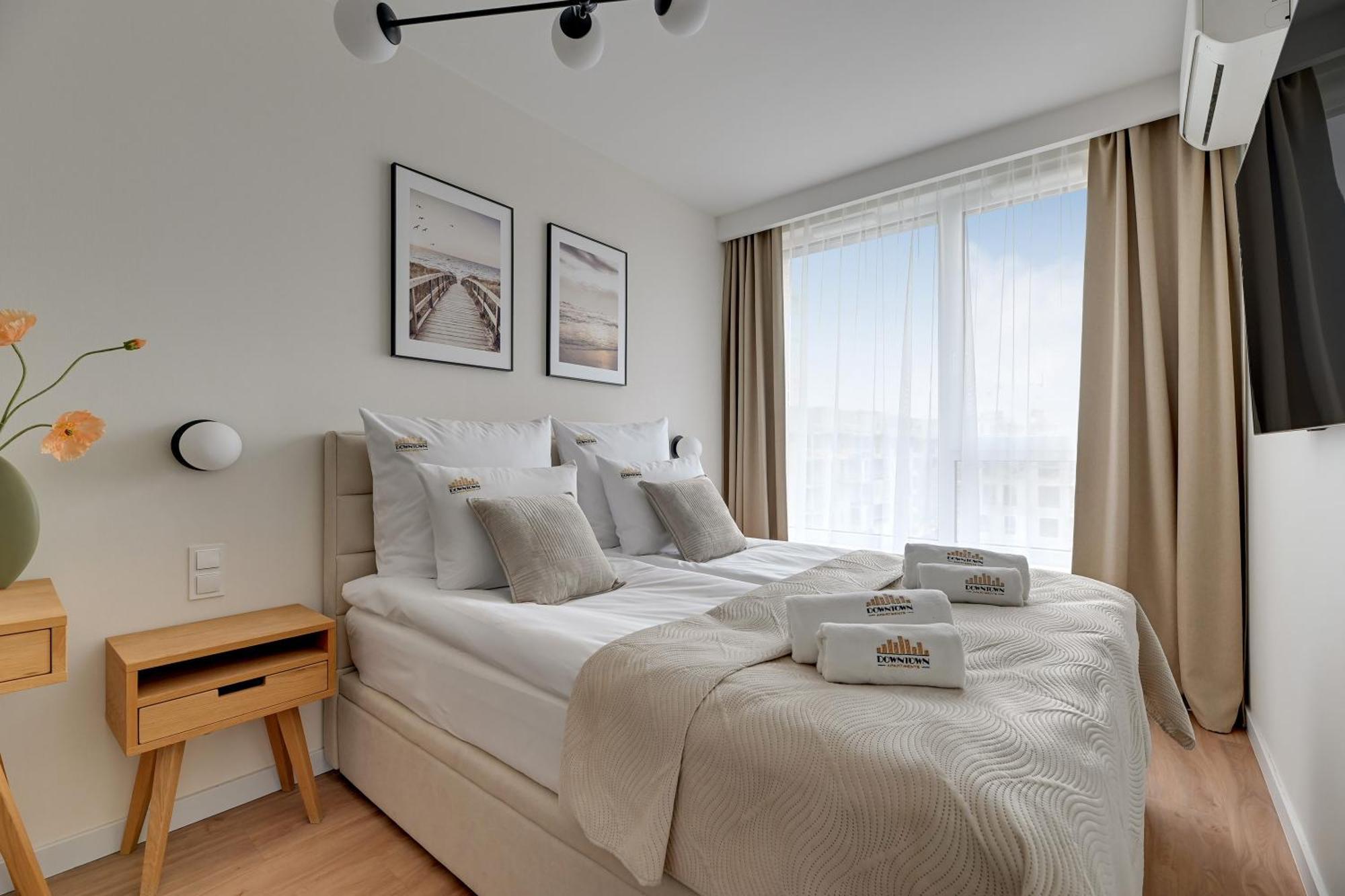 Chlebova - Riverside View Terrace, Free Parking, Gym & Kidsplay By Downtown