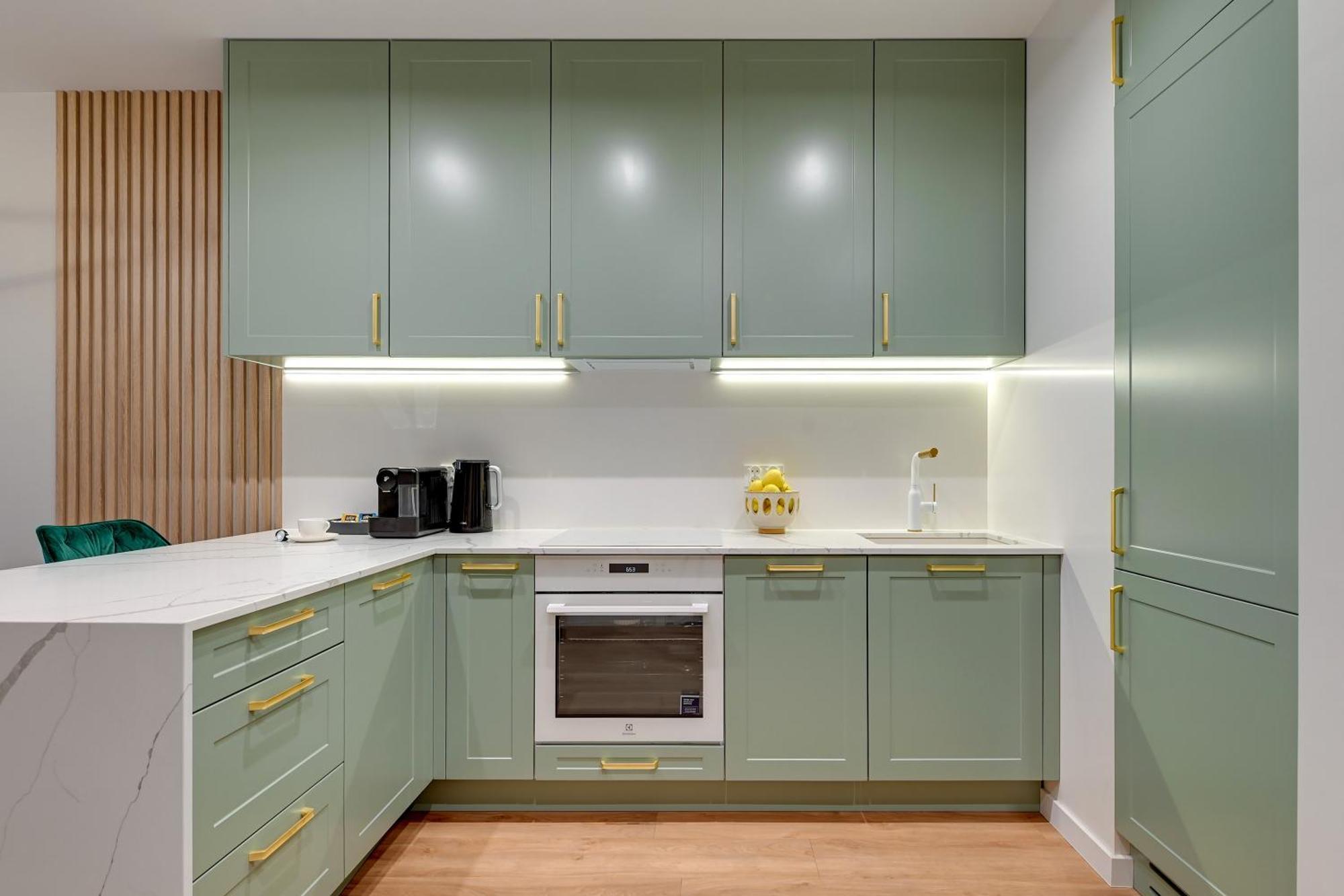 Chlebova - Riverside View Terrace, Free Parking, Gym & Kidsplay By Downtown Apartament *